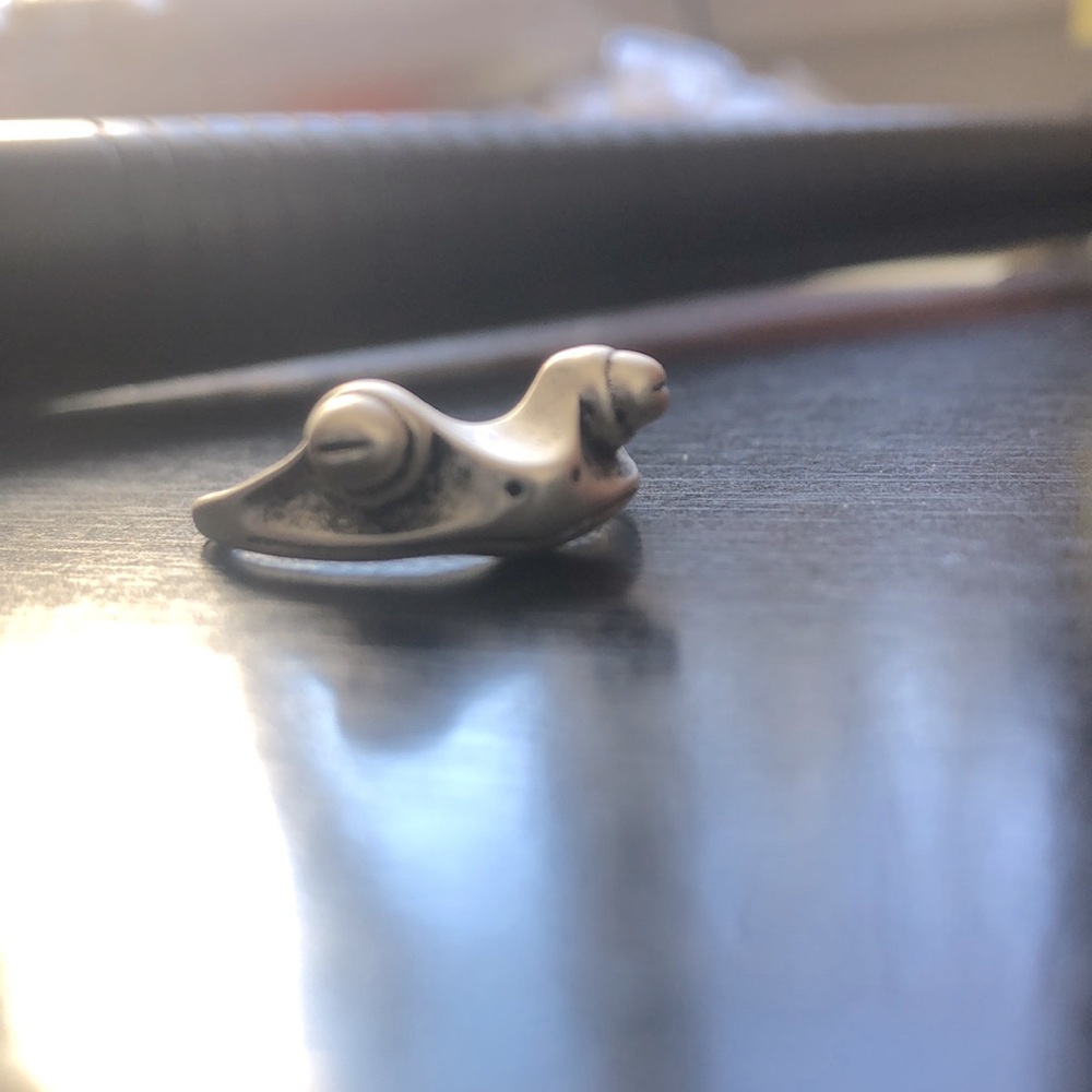 NEW Frog Fashion Ring - Silver toned - Adjustable and adorable! - Picture 3 of 7